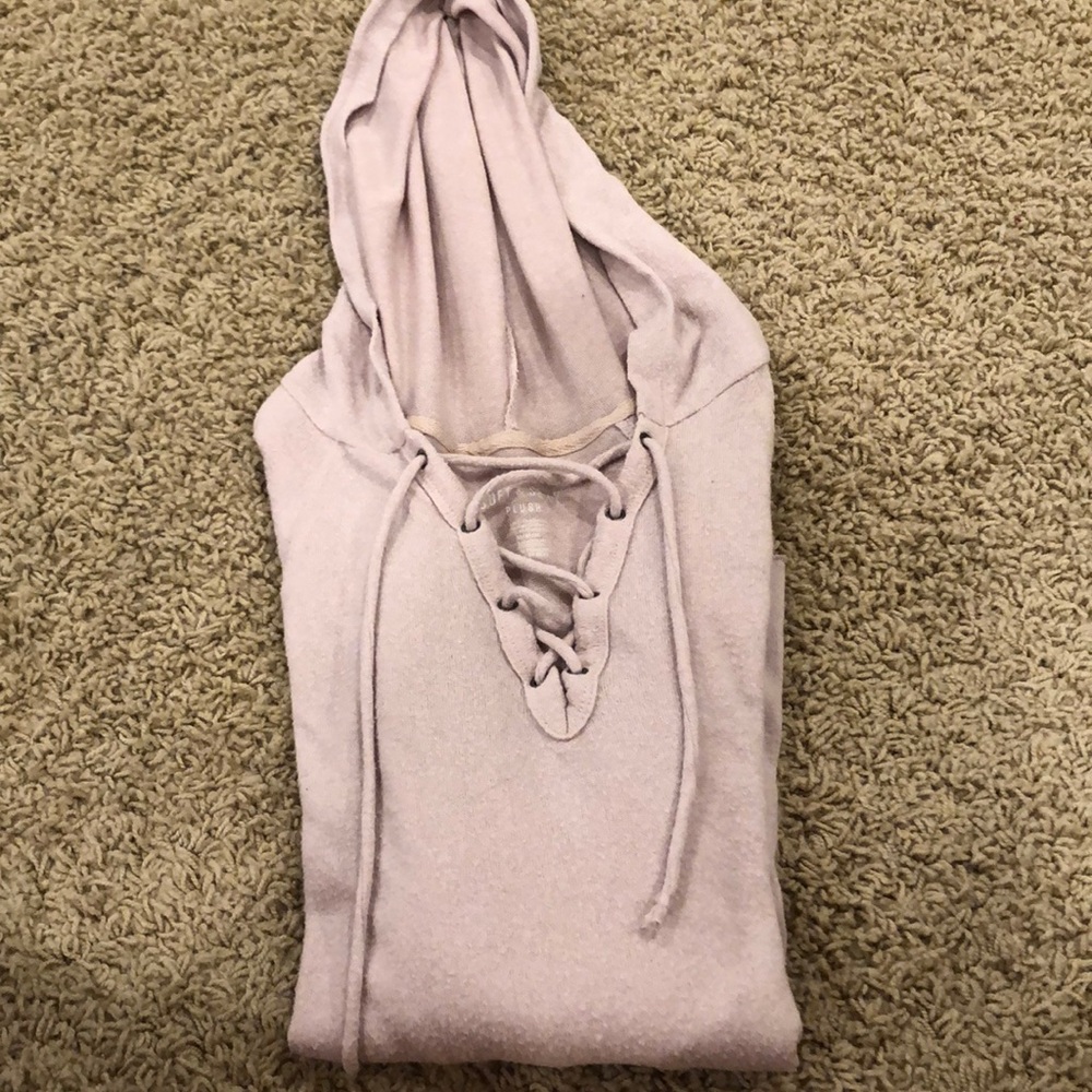 American Eagle lace up top size M